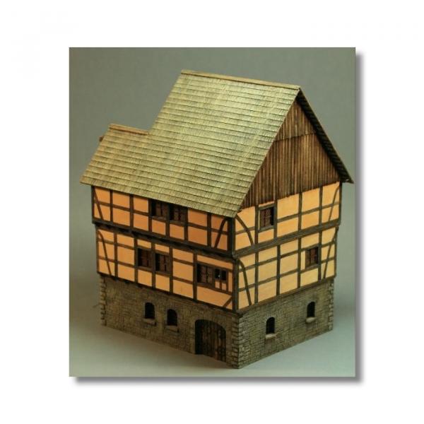 Green-Line: GL-GEB-012 City House with store I, 1:72